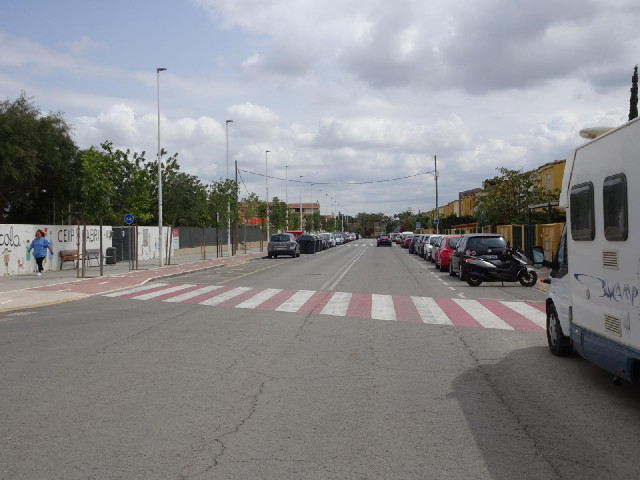 8th of April Avenue. On the left is 8th of April School.