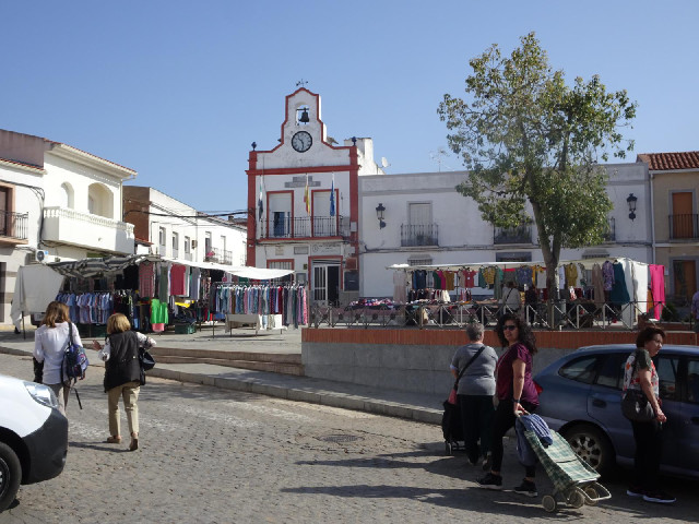 It's market day in La Albuera. The road to the left of the clock is 16th of May Street. I haven't go...