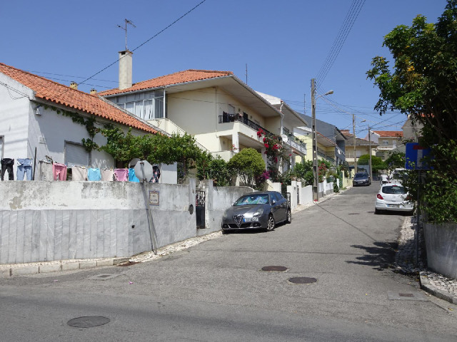 This is a significant moment in the trip so I'm going to have to pose in front of that washing.