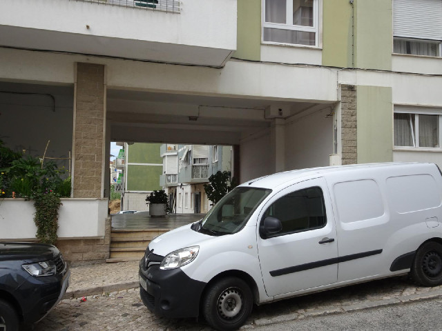 I've found a back way into the next road which I didn't know existed.