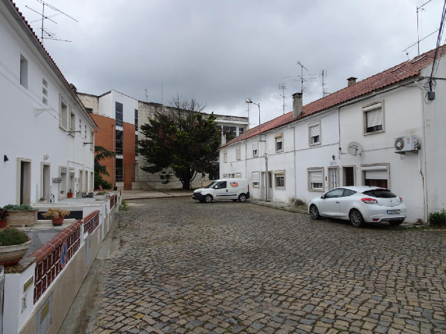 14th of September 1512 Road, the first of two roads in Batalha.