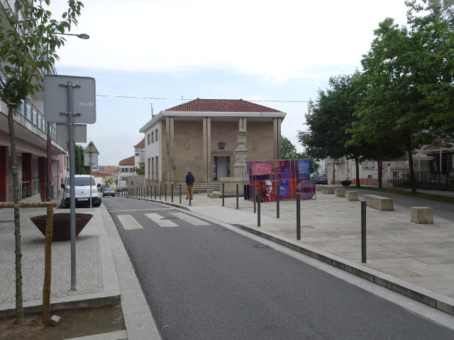 São João de Madeira library.