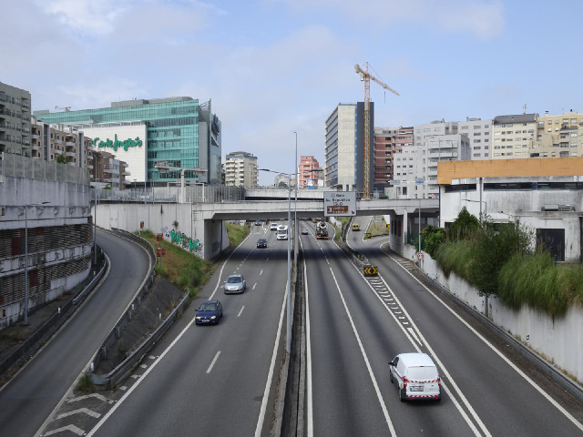 A rather strange motorway junction which I passed through twice on the surprisinly long drive from w...