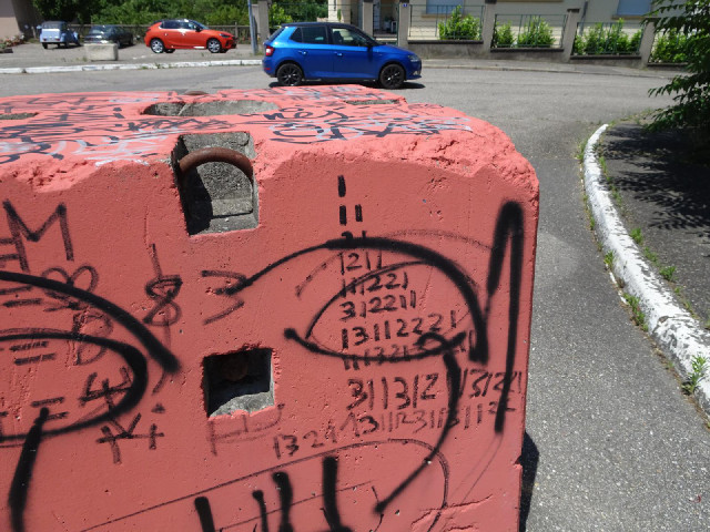 ... which has the look-and-say sequence on it.