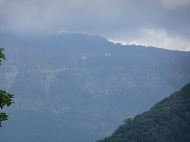 I think I can see a ski lift.