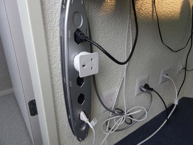 This 5-way strip has holes which are wide enough for the pins but the sockets are recessed so the pi...