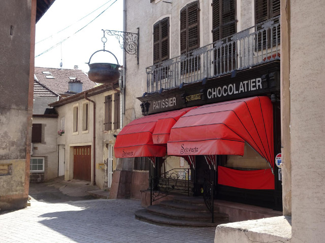 I don't think I had previously seen a cauldron being used as a symbol of a chocolatier.
