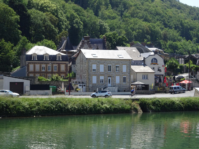Bogny-sur-Meuse.