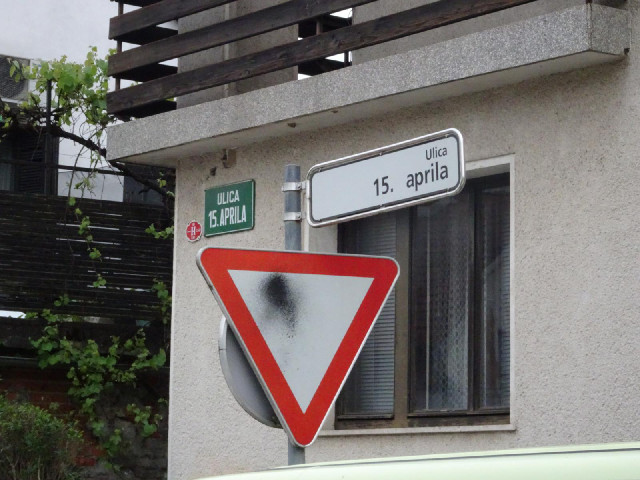 It looks like all modern road signs in Slovenia are like the one on the right. Many roads have their...
