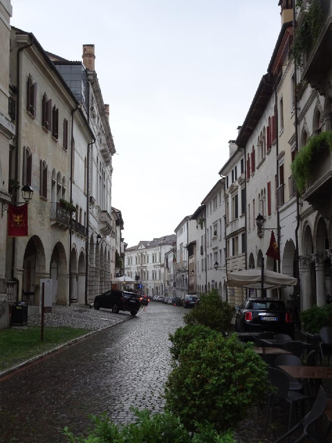 20th September Road is a very common name in Italy. There are about 1100 of them here but only 5 in ...