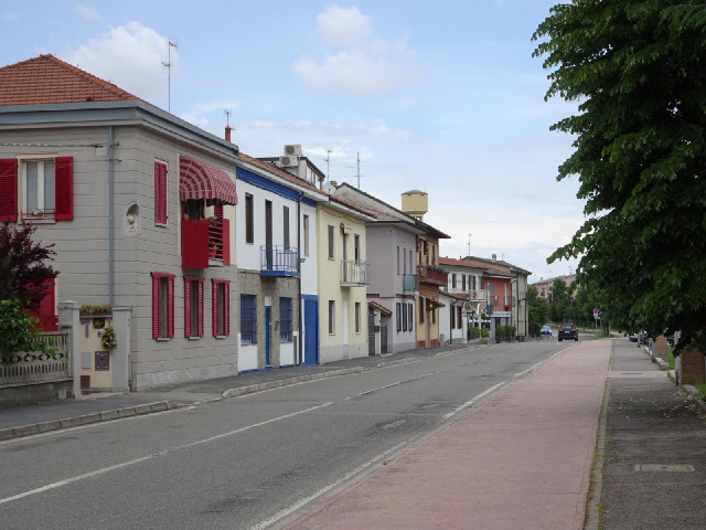 Tavazzano con Villavesco.