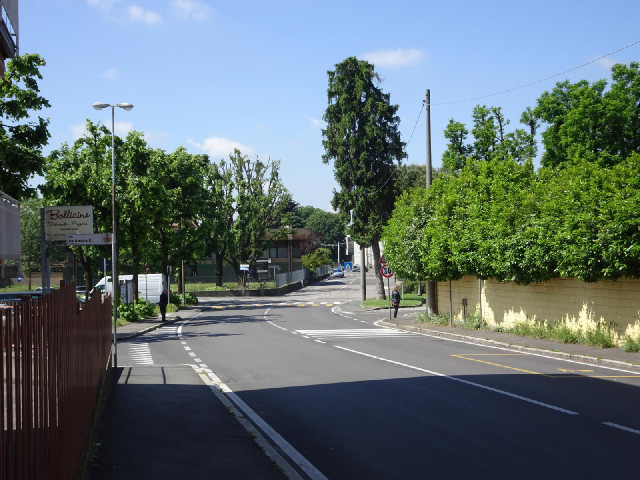 24th of May Road, where I have parked at another cemetery.