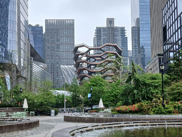 The basket-shaped thing is a fairly recent art installation which is just a set of walkways.